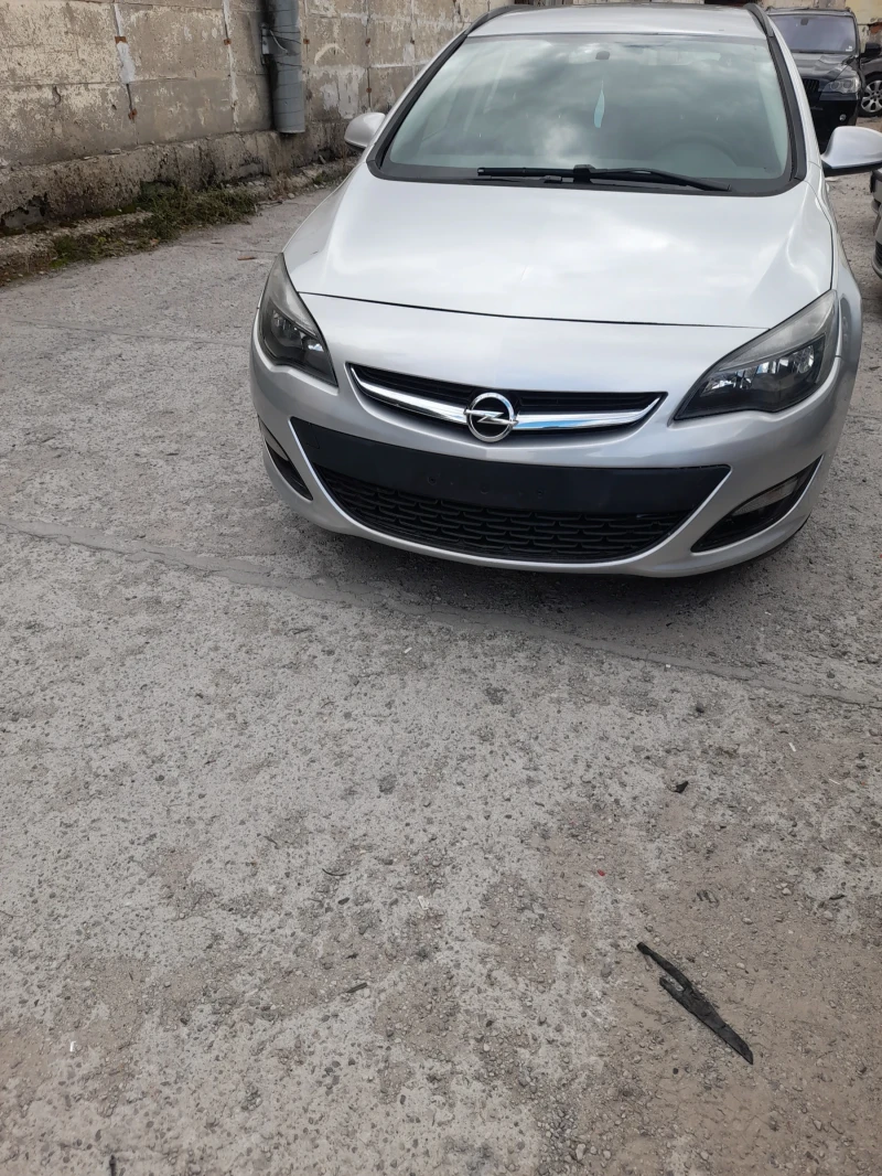 Opel Astra Sport Tourer 1.7CDTI 110k.c facelift - 3600 € / 7040.99 лв. - 93588956 1 | Car24.bg Opel Astra Sport Tourer 1.7CDTI 110k.c facelift - 3600 € / 7040.99 лв. - 93588956 1