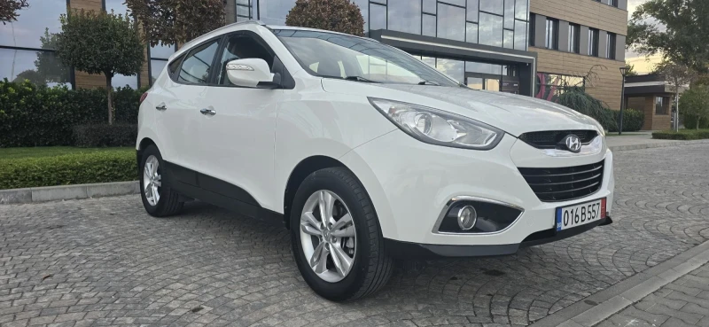 Hyundai IX35 1.7 CRDI* NAVI* ЛИЗИНГ* КОЖА* 6СК.* ТОП - 7800 € - 84294355 1 | Car24.bg Hyundai IX35 1.7 CRDI* NAVI* ЛИЗИНГ* КОЖА* 6СК.* ТОП - 7800 € - 84294355 1