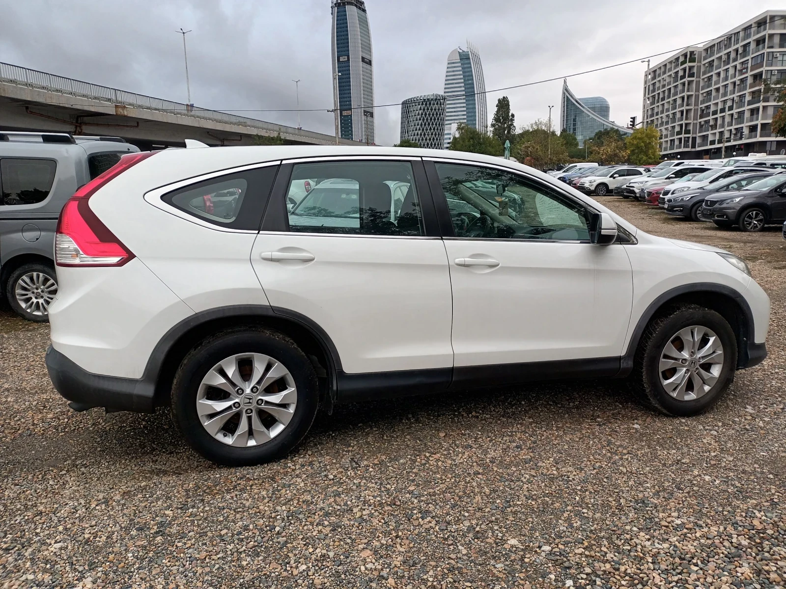 Honda Cr-v 1.6d-120ps - изображение 5 | Auto.bg Honda Cr-v 1.6d-120ps - изображение 5