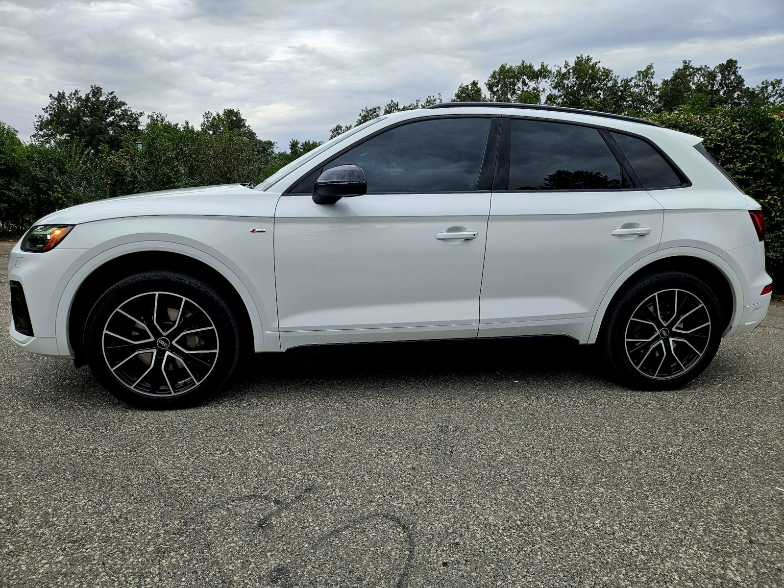 Audi Q5 45TFSI  S-Line Black Optik - изображение 5 | Auto.bg Audi Q5 45TFSI  S-Line Black Optik - изображение 5