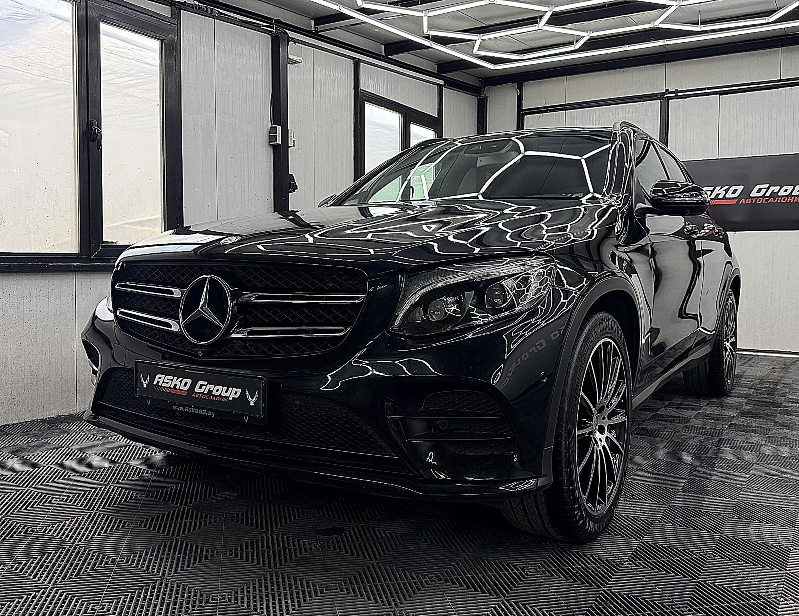 Mercedes-Benz GLC 250 360-K/PANORAMA/AMG/Keyless/СОБСТВЕН ЛИЗИНГ | Auto.bg — изображение 1 Mercedes-Benz GLC 250 360-K/PANORAMA/AMG/Keyless/СОБСТВЕН ЛИЗИНГ | Auto.bg — изображение 1
