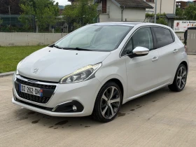 Снимка Peugeot 208