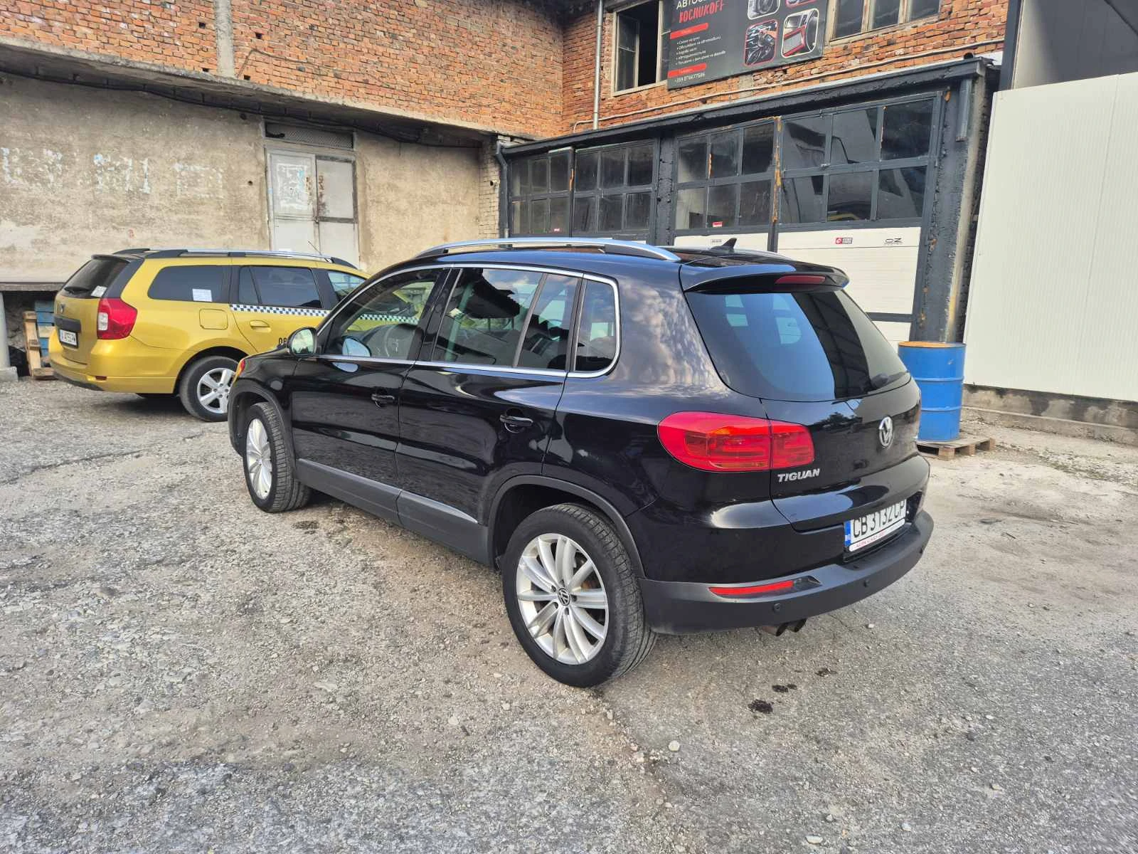 VW Tiguan 4х4;Навиг.;Кожа - изображение 2 | Auto.bg VW Tiguan 4х4;Навиг.;Кожа - изображение 2