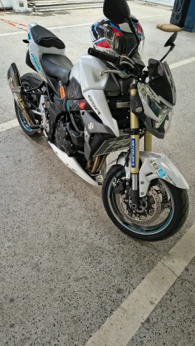 Suzuki Gsr 750 | Auto.bg — изображение 2 Suzuki Gsr 750 | Auto.bg — изображение 2