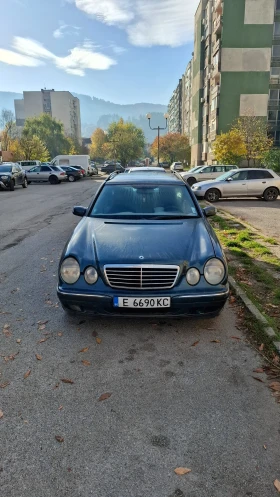Снимка Mercedes-Benz E 320