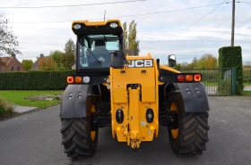 Телескопичен товарач JCB 541-70 Agri Super ОЧАКВАН ВНОС | Auto.bg — изображение 3 Телескопичен товарач JCB 541-70 Agri Super ОЧАКВАН ВНОС | Auto.bg — изображение 3