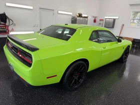 Dodge Challenger * SRT Hellcat* CARFAX* АВТОКРЕДИТ* | Auto.bg — изображение 8 Dodge Challenger * SRT Hellcat* CARFAX* АВТОКРЕДИТ* | Auto.bg — изображение 8