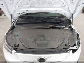 Volvo XC40 RECHARGE PURE ELECTRIC P8 TWIN ULTIMATE | Auto.bg — изображение 8 Volvo XC40 RECHARGE PURE ELECTRIC P8 TWIN ULTIMATE | Auto.bg — изображение 8