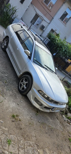 Снимка Mitsubishi Galant