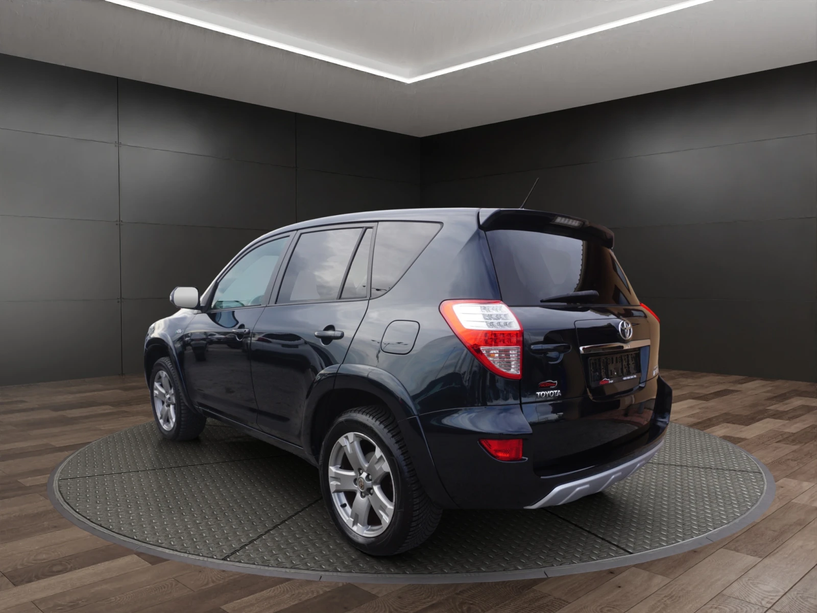 Toyota Rav4 2.2D-4D EXECUTIVE - изображение 4 | Auto.bg Toyota Rav4 2.2D-4D EXECUTIVE - изображение 4