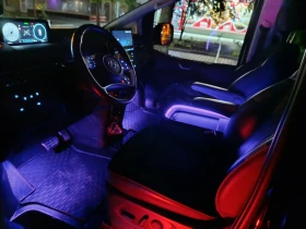 Снимка Hyundai Staria