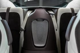 Aston Martin Други DB12 Coupe | Auto.bg — изображение 16 Aston Martin Други DB12 Coupe | Auto.bg — изображение 16