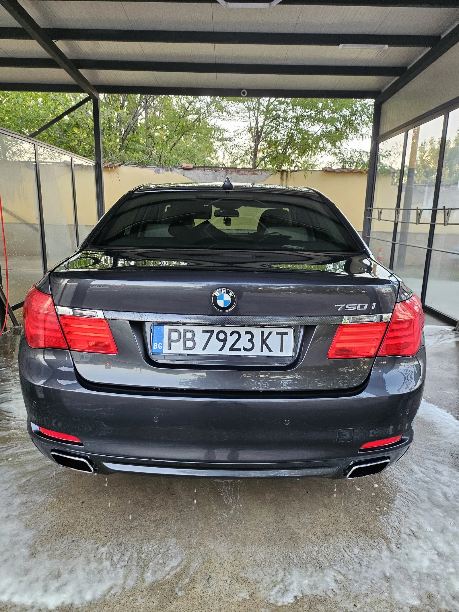 BMW 750 Xdrive V8 4.4l добро състояние  - изображение 5 | Auto.bg BMW 750 Xdrive V8 4.4l добро състояние  - изображение 5