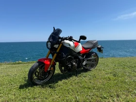 Yamaha XSR900