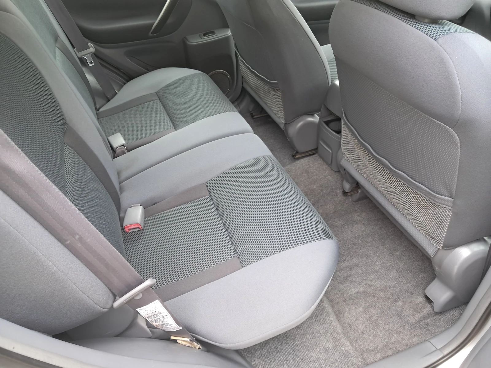 Toyota Rav4 2.0 d4d-170000 км.КАТО НОВА - изображение 10 | Auto.bg Toyota Rav4 2.0 d4d-170000 км.КАТО НОВА - изображение 10