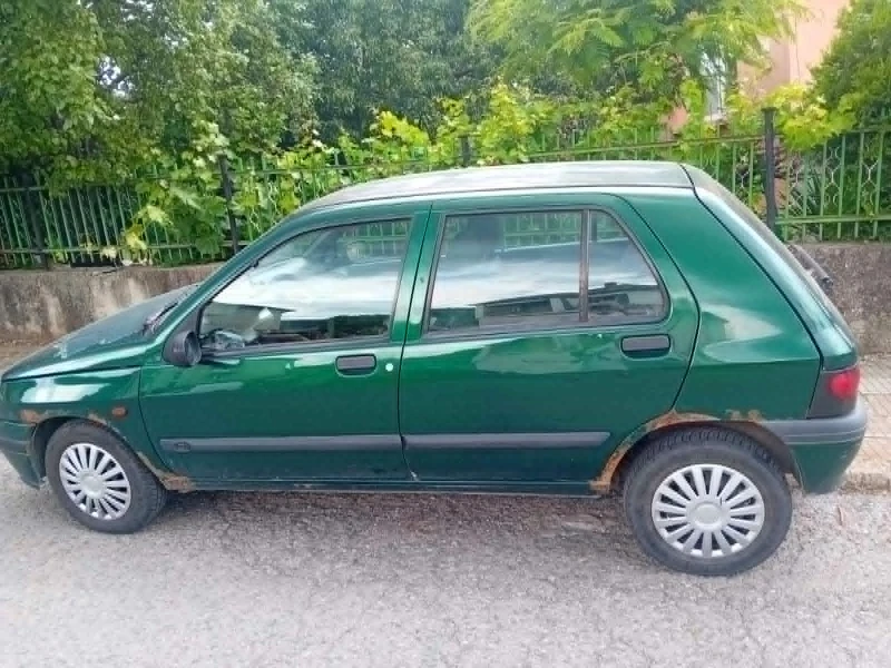 Renault Clio - 700 € / 1369.08 лв. - 90177669 1 | Car24.bg Renault Clio - 700 € / 1369.08 лв. - 90177669 1