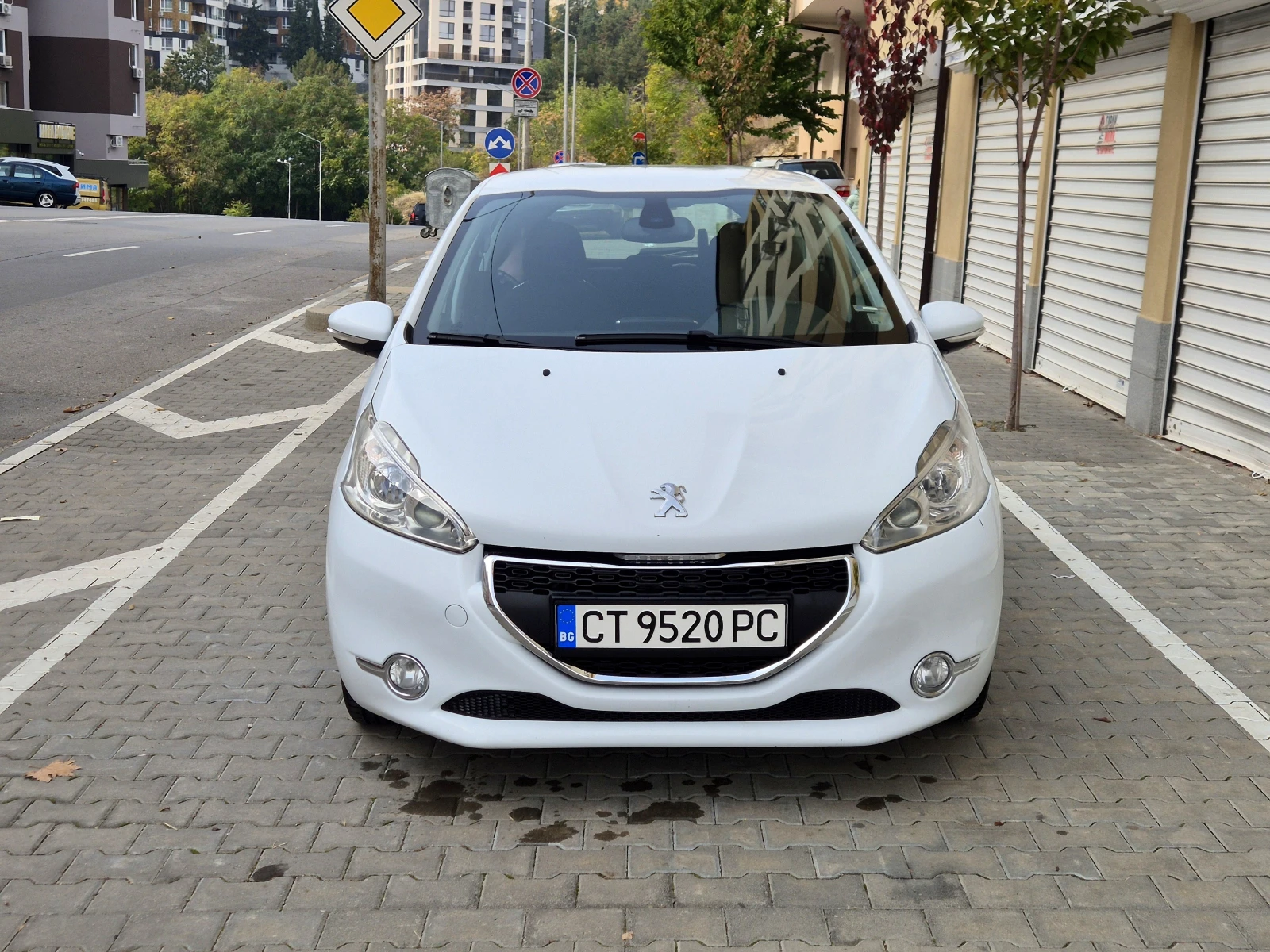 Peugeot 208 1.6HDI 92к.с. - изображение 6 | Auto.bg Peugeot 208 1.6HDI 92к.с. - изображение 6