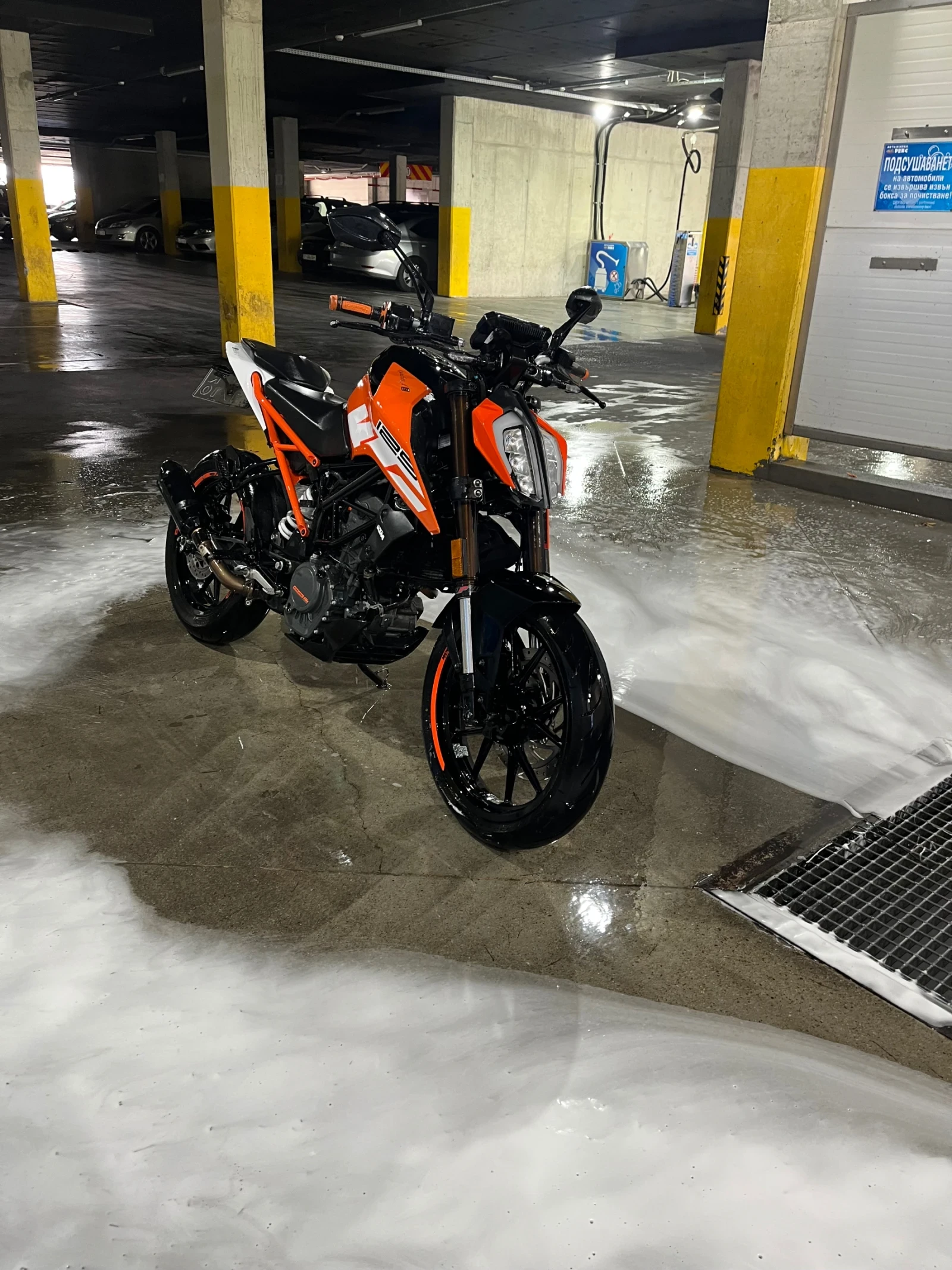 Ktm Duke undefined | Auto.bg — изображение 1 Ktm Duke undefined | Auto.bg — изображение 1