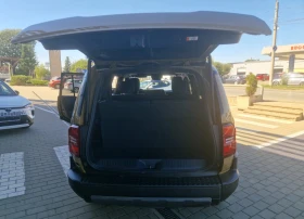 Toyota Land cruiser 2.8l D-4D 7 seats Luxury AVS - 92999 € - 98595693 12 | Car24.bg Toyota Land cruiser 2.8l D-4D 7 seats Luxury AVS - 92999 € - 98595693 12