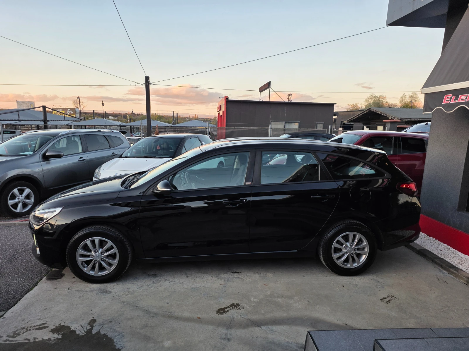 Hyundai I30 1.4I-140к.с EURO 6b - изображение 4 | Auto.bg Hyundai I30 1.4I-140к.с EURO 6b - изображение 4