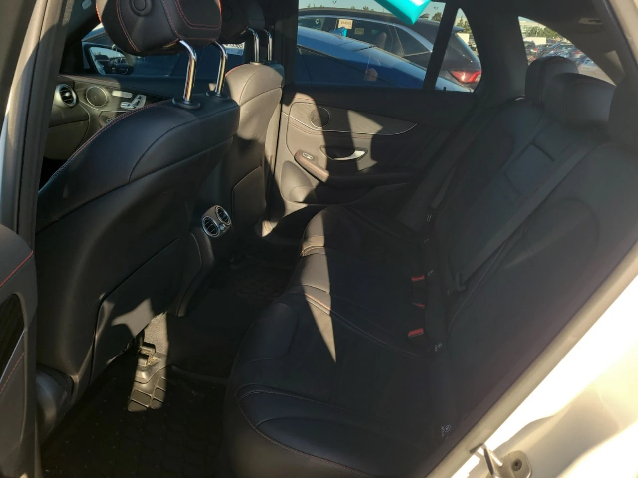 Mercedes-Benz GLC 43 AMG * АВТО КРЕДИТ* ЦЕНА ДО БГ * Сервизна история *  - изображение 9 | Auto.bg Mercedes-Benz GLC 43 AMG * АВТО КРЕДИТ* ЦЕНА ДО БГ * Сервизна история *  - изображение 9