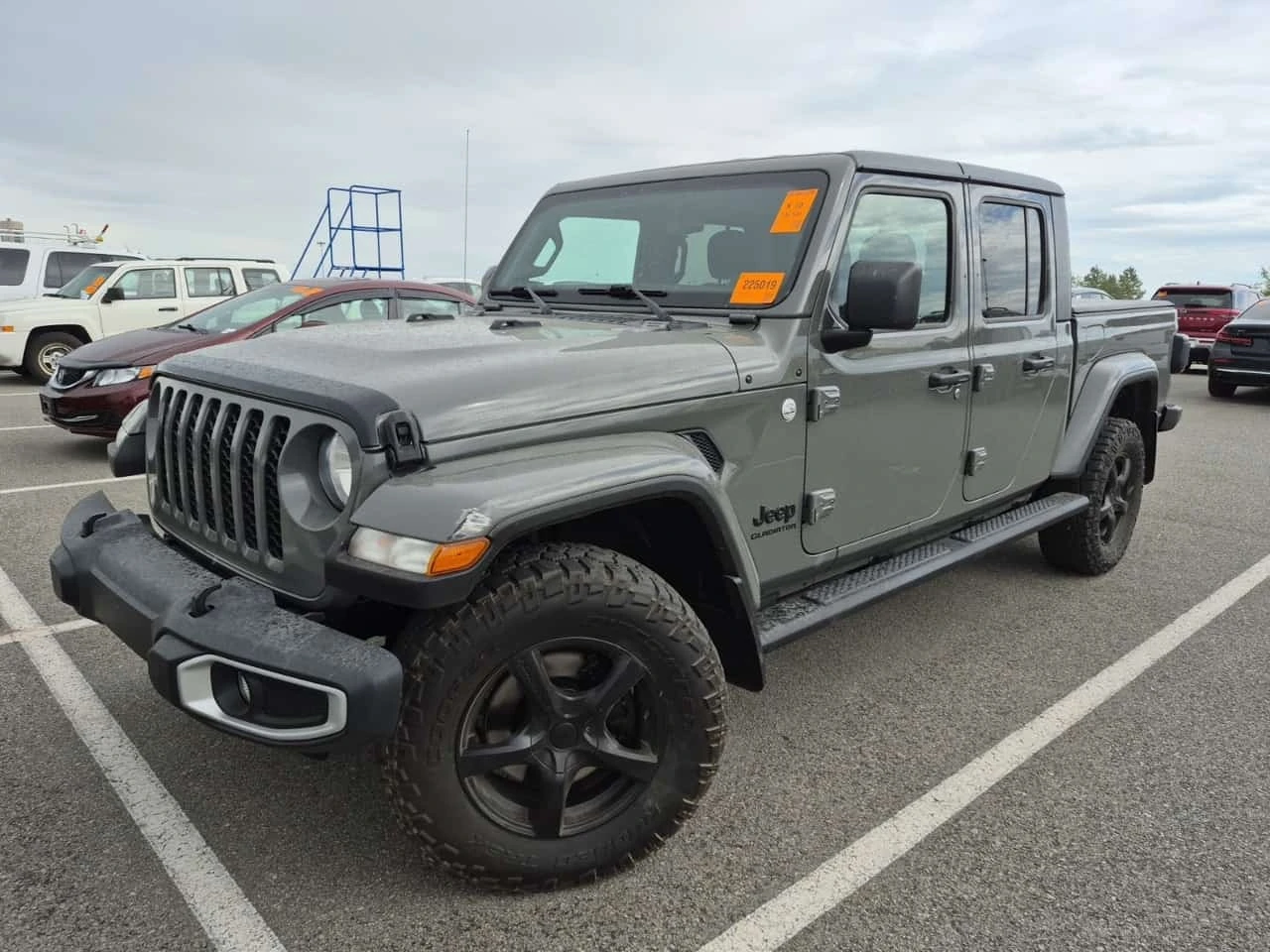 Jeep Gladiator SPORT S CREW CAB SHORT BED/ФИНАНСИРАНЕ | Auto.bg — изображение 1 Jeep Gladiator SPORT S CREW CAB SHORT BED/ФИНАНСИРАНЕ | Auto.bg — изображение 1