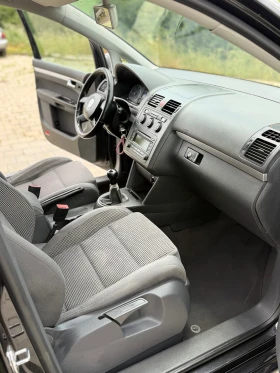 VW Touran 2.0 136 AZV 6 скорости 7 места - 2390 € / 4674.43 лв. - 24053611 15 | Car24.bg VW Touran 2.0 136 AZV 6 скорости 7 места - 2390 € / 4674.43 лв. - 24053611 15