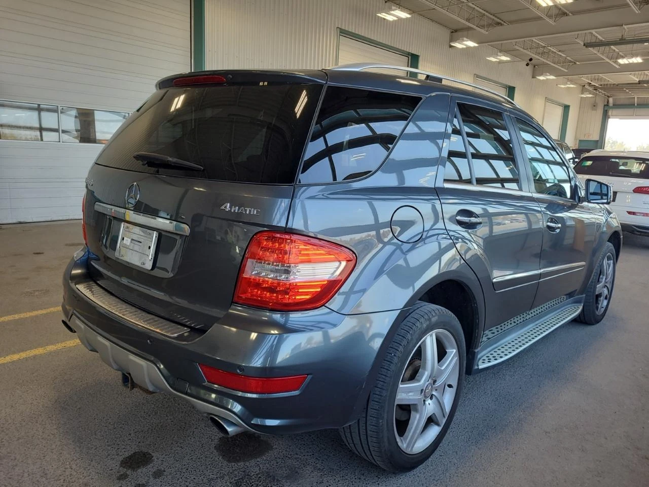 Mercedes-Benz ML 550 4MATIC* AMG-pack* H/K* Подгрев* Обдух* Шибидах*  - изображение 3 | Auto.bg Mercedes-Benz ML 550 4MATIC* AMG-pack* H/K* Подгрев* Обдух* Шибидах*  - изображение 3