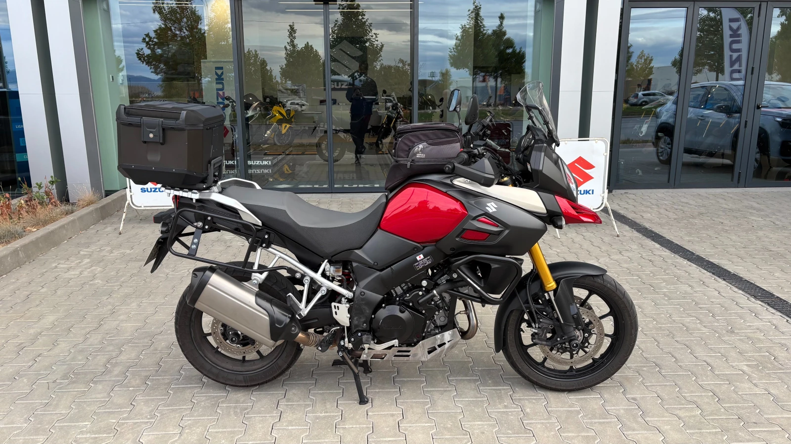 Suzuki V-strom DL 1000 A - изображение 2 | Auto.bg Suzuki V-strom DL 1000 A - изображение 2