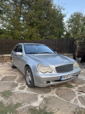 Снимка Mercedes-Benz C 220