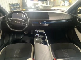 Kia EV6 AWD Long Range* GT-Line Pkg 1* 360* ОБДУХ | Auto.bg — изображение 8 Kia EV6 AWD Long Range* GT-Line Pkg 1* 360* ОБДУХ | Auto.bg — изображение 8