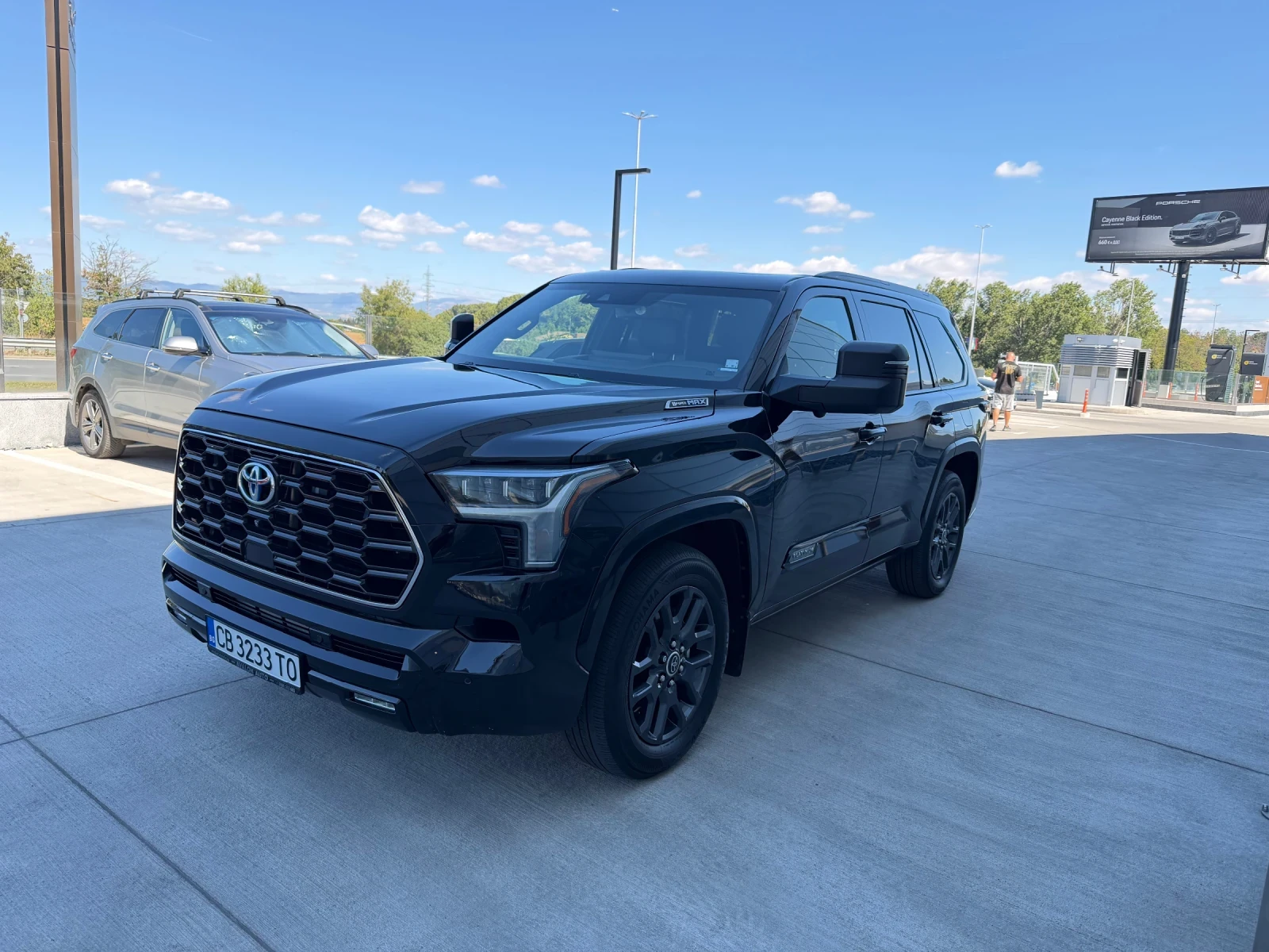 Toyota Sequoia Platinum 3.5 i-ForceMAX AWD Hybrid 360 Pano | Auto.bg — изображение 1 Toyota Sequoia Platinum 3.5 i-ForceMAX AWD Hybrid 360 Pano | Auto.bg — изображение 1