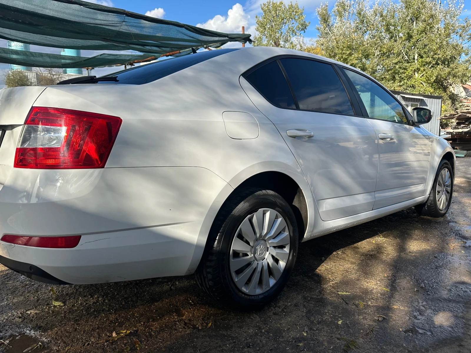 Skoda Octavia 1.6 дизел Автомат - изображение 4 | Auto.bg Skoda Octavia 1.6 дизел Автомат - изображение 4