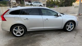 Volvo V60 PLUG-IN HYBRID 4x4 | Auto.bg — изображение 5 Volvo V60 PLUG-IN HYBRID 4x4 | Auto.bg — изображение 5