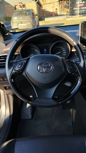 Toyota C-HR - 18500 € / 36182.85 лв. - 11020173 11 | Car24.bg Toyota C-HR - 18500 € / 36182.85 лв. - 11020173 11