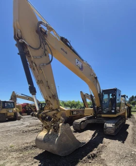 Багер Cat 320GC | Auto.bg — изображение 2 Багер Cat 320GC | Auto.bg — изображение 2