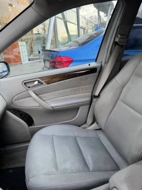 Mercedes-Benz C 200 undefined | Auto.bg — изображение 15 Mercedes-Benz C 200 undefined | Auto.bg — изображение 15