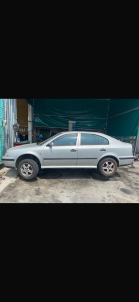 Skoda Octavia 2.0i НА ЧАСТИ!!! - 555 € / 1085.49 лв. - 33217322 2 | Car24.bg Skoda Octavia 2.0i НА ЧАСТИ!!! - 555 € / 1085.49 лв. - 33217322 2