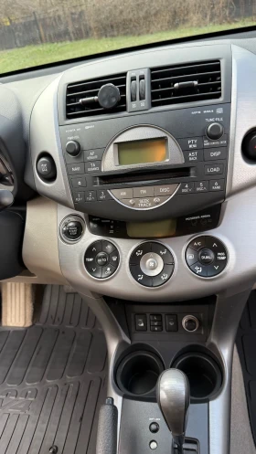 Toyota Rav4 2.0 | Mobile.bg — малка снимка 10