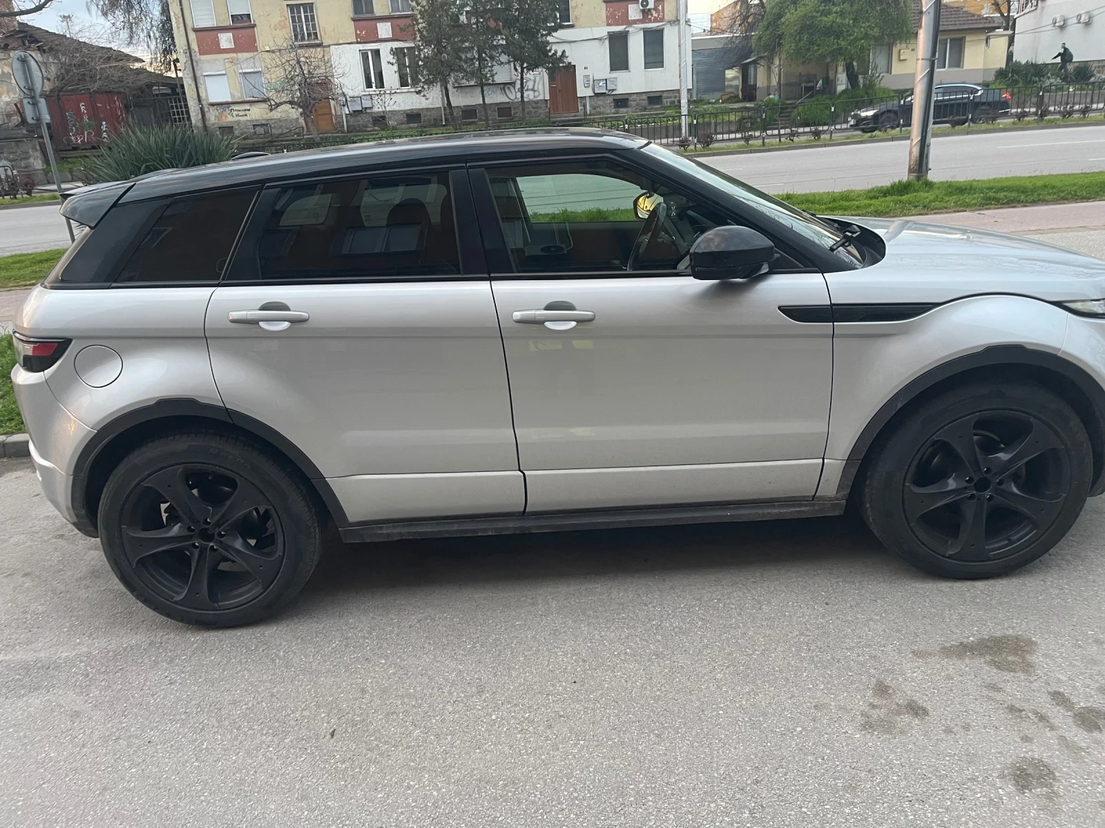 Land Rover Range Rover Evoque undefined | Auto.bg — изображение 1 Land Rover Range Rover Evoque undefined | Auto.bg — изображение 1