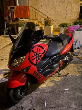 Yamaha T-max