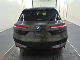 BMW iX * Sports Activity Vehicle Xdrive50 * CARFAX * | Auto.bg — изображение 17 BMW iX * Sports Activity Vehicle Xdrive50 * CARFAX * | Auto.bg — изображение 17