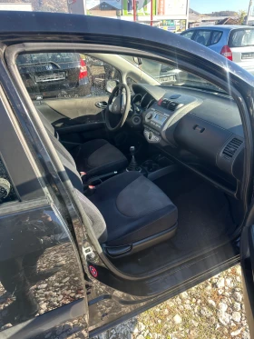 Honda Jazz 1.4/Facelift - 3999 лв. / 2044.66 € - 33785622 8 | Car24.bg Honda Jazz 1.4/Facelift - 3999 лв. / 2044.66 € - 33785622 8