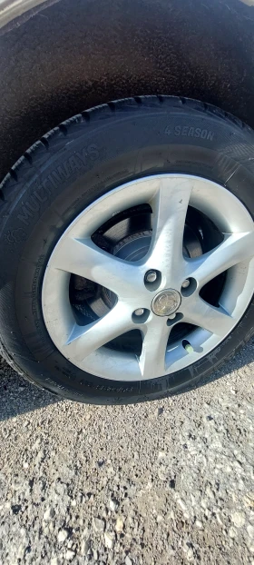 Toyota Corolla 2.0 D4D - 2400 € / 4693.99 лв. - 73314276 8 | Car24.bg Toyota Corolla 2.0 D4D - 2400 € / 4693.99 лв. - 73314276 8