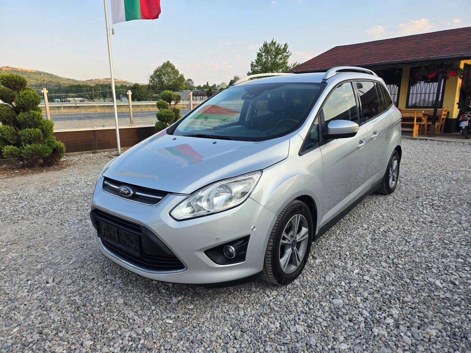Ford C-max 1, 6 TDCI КЛИМАТРОНИК !! МАКСИ !! | Auto.bg — изображение 1 Ford C-max 1, 6 TDCI КЛИМАТРОНИК !! МАКСИ !! | Auto.bg — изображение 1