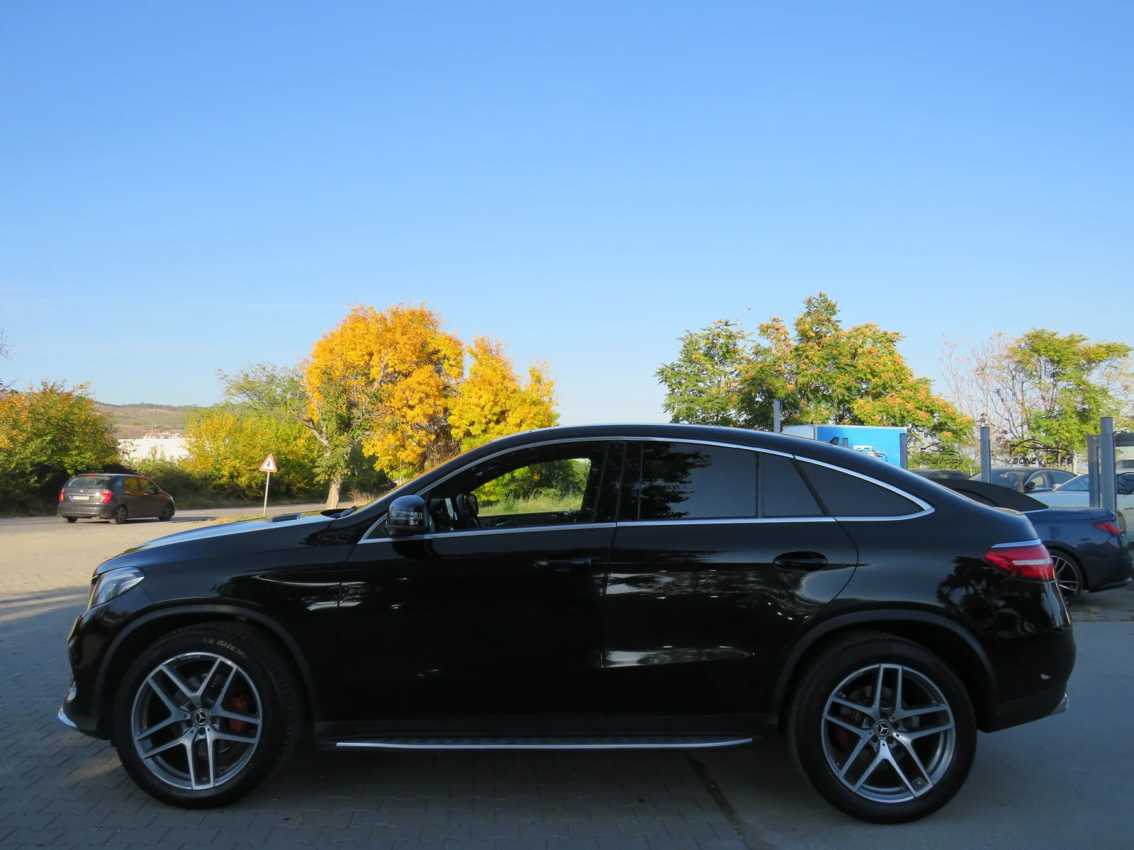 Mercedes-Benz GLE 350 COUPE* AMG PACK 9G 360 PANORAMA*  - изображение 8 | Auto.bg Mercedes-Benz GLE 350 COUPE* AMG PACK 9G 360 PANORAMA*  - изображение 8