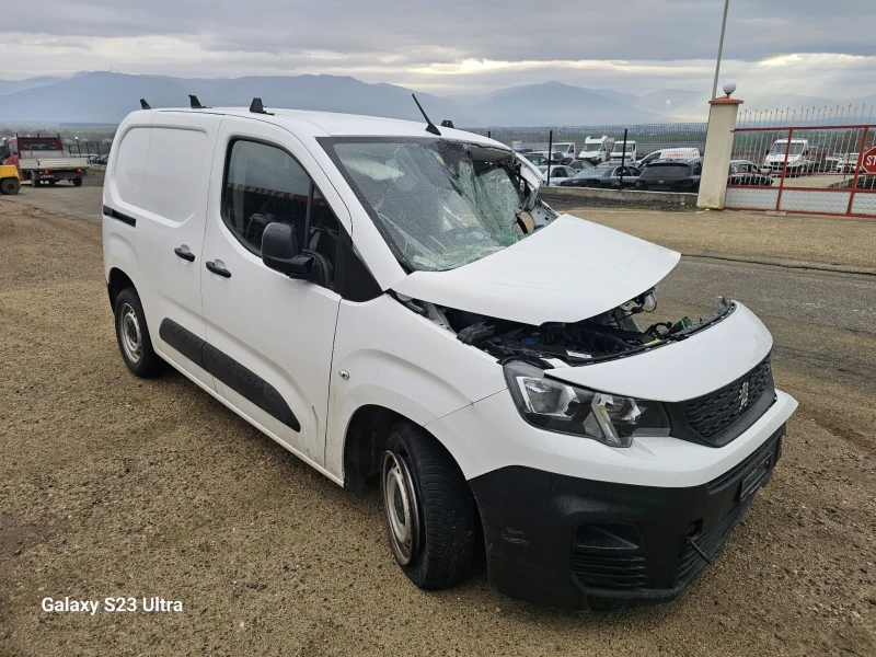 Peugeot Partner 1.2 - 200 € / 391.17 лв. - 29029435 1 | Car24.bg Peugeot Partner 1.2 - 200 € / 391.17 лв. - 29029435 1
