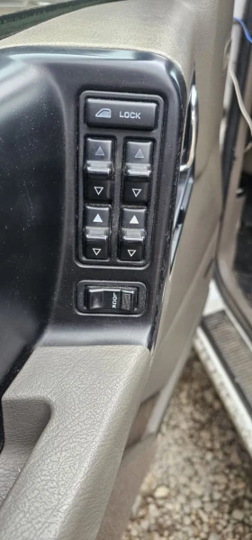 Jeep Grand cherokee 5, 2 - 5400 € / 10561.48 лв. - 35882664 15 | Car24.bg Jeep Grand cherokee 5, 2 - 5400 € / 10561.48 лв. - 35882664 15