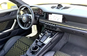 Porsche 911 Carrera GTS Cabrio Spirit 70 | Auto.bg — изображение 6 Porsche 911 Carrera GTS Cabrio Spirit 70 | Auto.bg — изображение 6