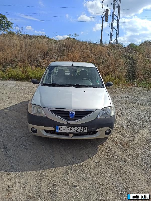Вижте всички снимки за Dacia Logan